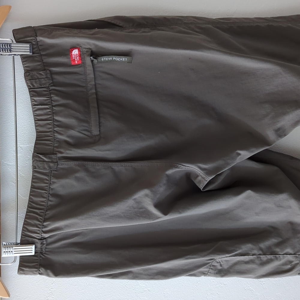 THE NORTH FACE I Lightweight Nylon Active Hiking Outdoor Capri Cargo Pants, 10 - Picture 9 of 13
